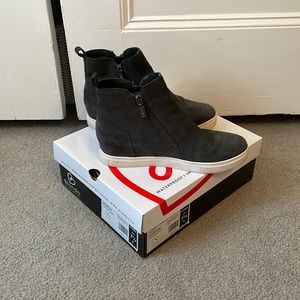 Blonde Suede Boots